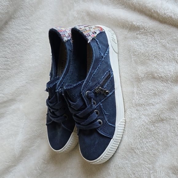 Blowfish Navy Blue Sneakers - Picture 3 of 10